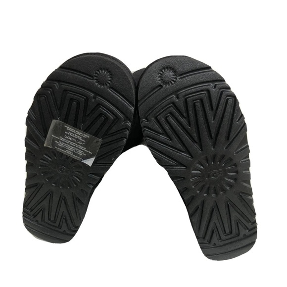 UGG CLASSIC ULTRA TALL BLACK ZIP SHEARLING LINED BOOTS - Picture 5 of 5